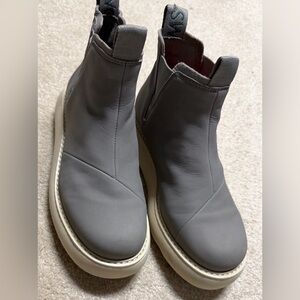 Toms Gray Leather Footwear